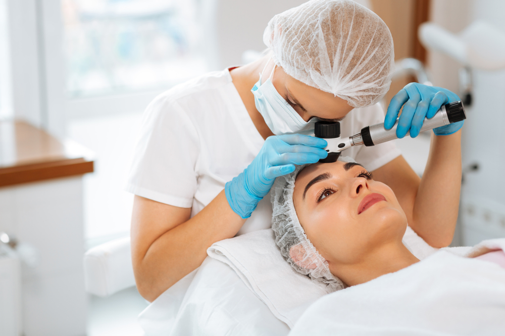 dermatologue-femme-visage