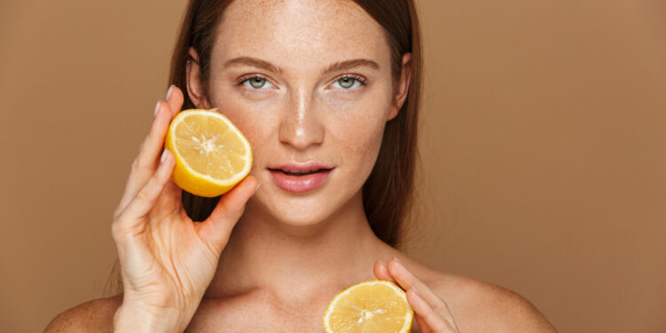 visage-femme-citron