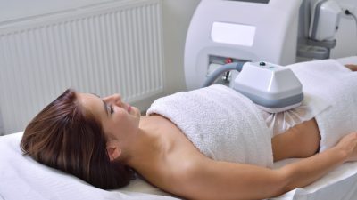 femme-cryolipolyse