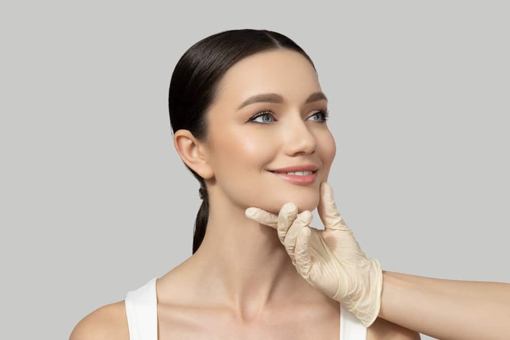 femme examen medecin
